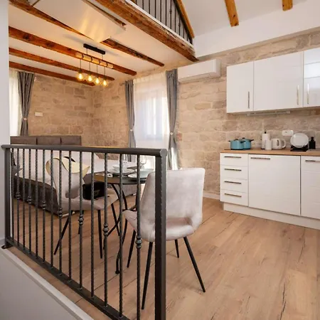 Casa Petric Trogir